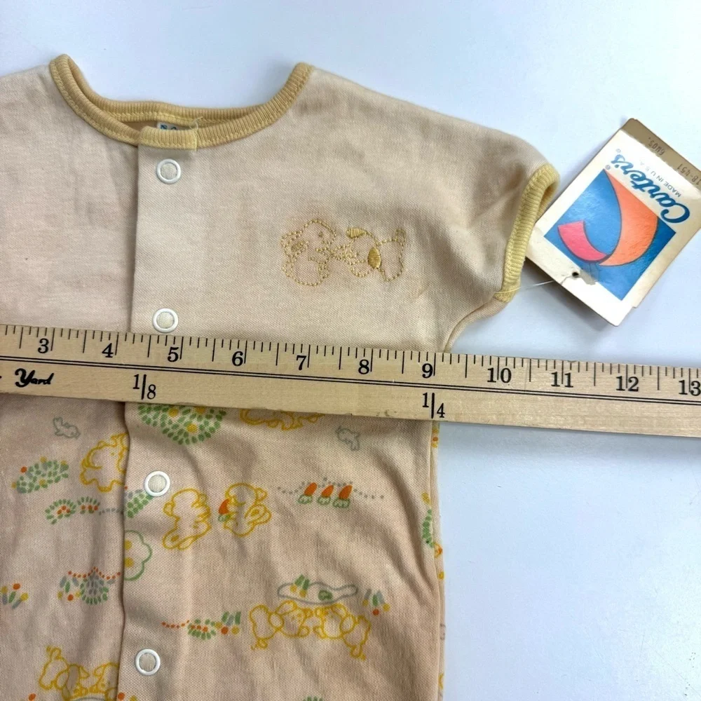 Vintage 80s USA Carters Sz 6M Onesie Romper NWT Beige Bunnies w/ Carrots Neutral